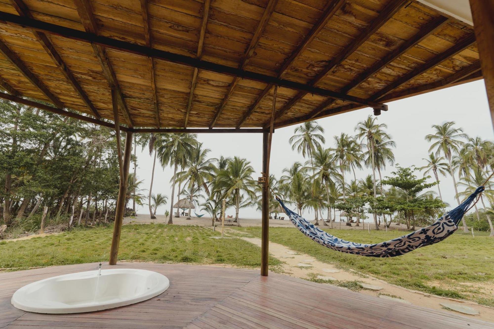 Uuttaaka Eco-Hotel Palomino Exterior photo